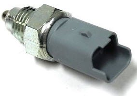 Contacteur de feux recul 